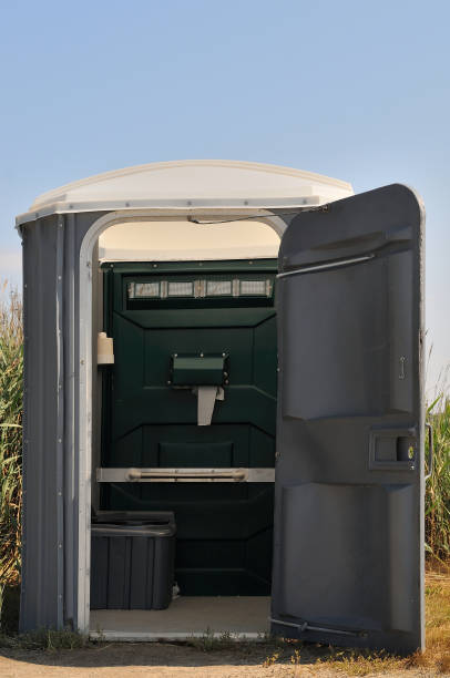 Best Affordable porta potty rental  in Fairfax, MN