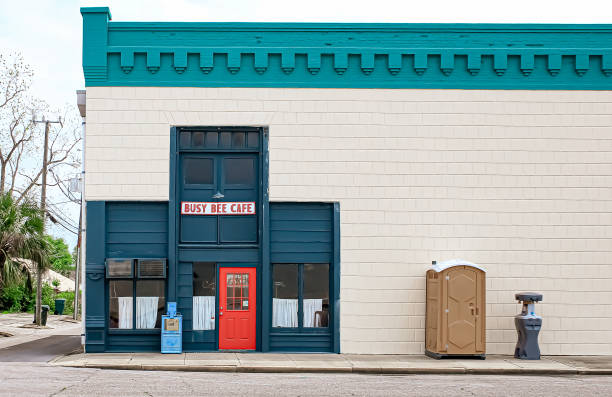 Best Portable toilet rental cost  in Fairfax, MN